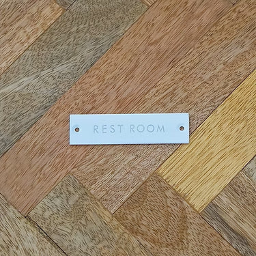 ポッシュリビング 63956 サインプレート REST ROOM ホワイト