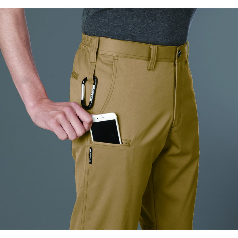 【定番商品】シンプルなデザインと程よいテーパードなシルエット　1713 ユニセックスパンツ 23カーキ / S