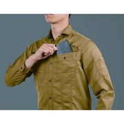 【定番商品】シンプルなデザインと程よいテーパードなシルエット　1715 長袖シャツ　ユニセックス 23カーキ / S