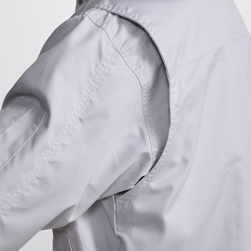 寅壱 2151-124 ブルゾン シルバー 着用画 背中スリット