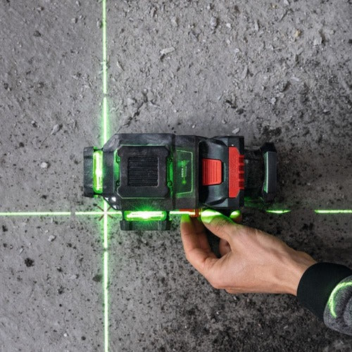 ボッシュ BOSCH レーザー墨出し器 グリーンレーザー GLL18V-120-33CG＋18Vバッテリー充電器セット