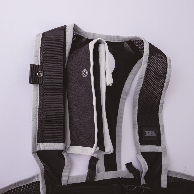 寅壱 0215-611 ペルチェベスト 単品 バッテリーケースをベストに取付