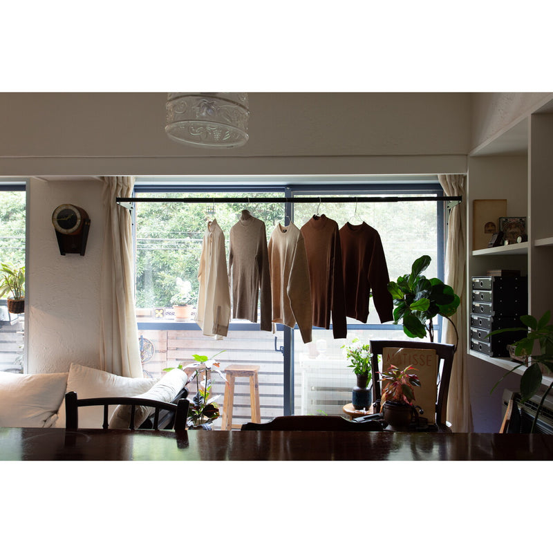 窓枠物干し　FRAMES　ブラック