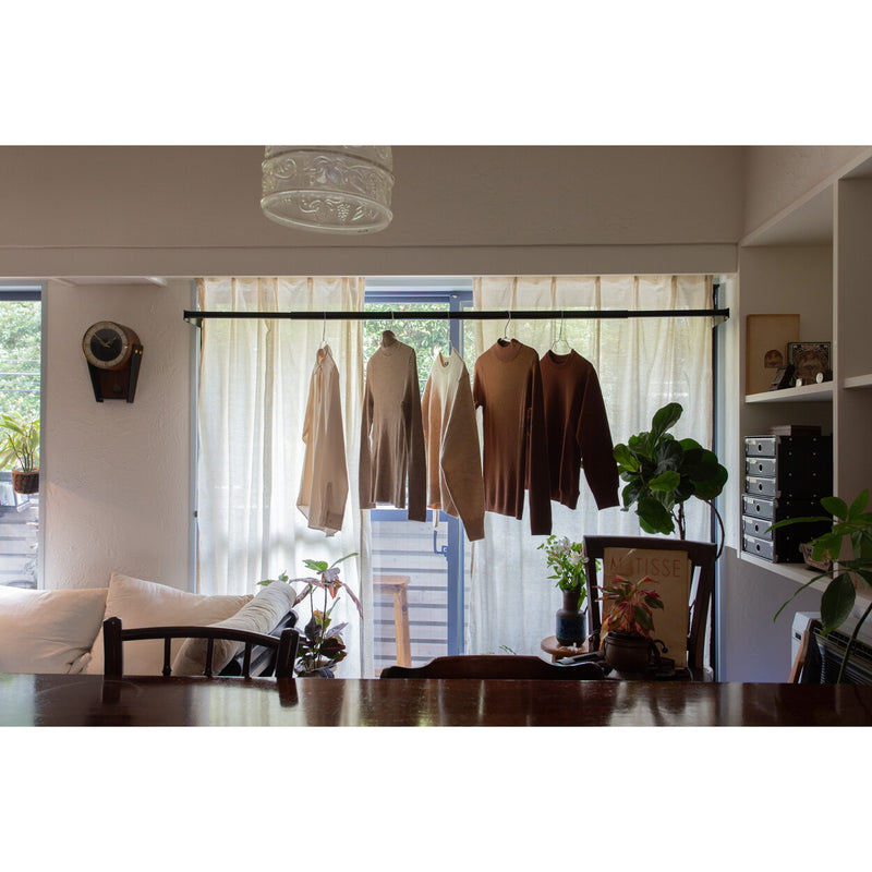 窓枠物干し　FRAMES　ブラック