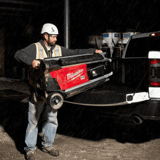 milwaukee MXF-TL-0 JP MX FUEL 充電機能付タワーライト 本体のみ