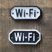 63572 サインプレート Wi-Fi ブラック