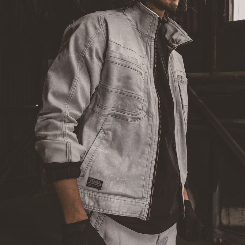 寅壱 3550-124 ワークジャケット シルバー 着用画