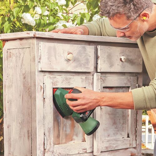 ボッシュ USAN118HSET 18Vコードレスマルチサンダー＋バッテリー充電器セット