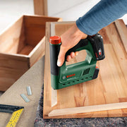 ボッシュ UT118HSET 18Vコードレスタッカー＋バッテリー充電器セット