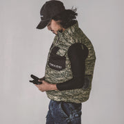 寅壱 1080-611 空調服(R) ベスト 迷彩 着用画