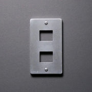 ZS4-S102 角穴スイッチプレート アルミダイカスト 2口