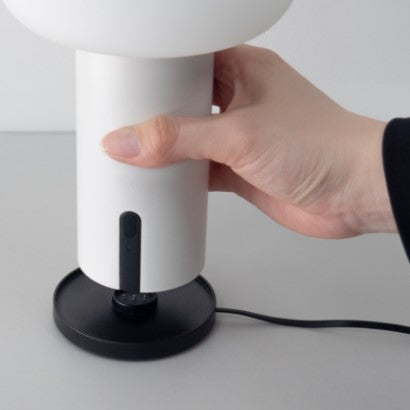 ビートソニック YPL03WH SAARIS ポータブルランプ ホワイト NEW